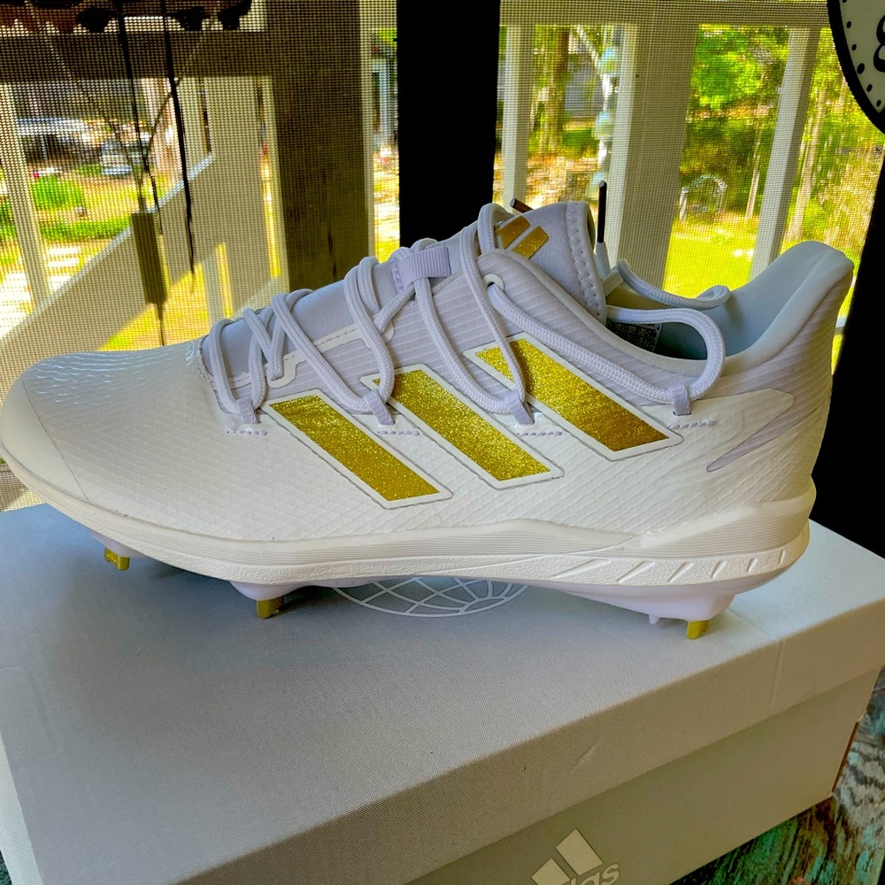 These are brand new, still in the box cleats! Adidas adizero Afterburner 8